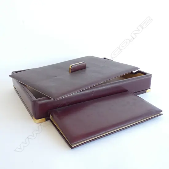 DARK MAROON LEATHER FOLDER & DOCUMENT PRESS?