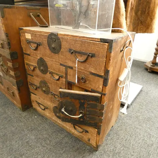 VINTAGE JAPANESE TANSU SMALL BEDSIDE CHEST - 550 X 290 X 570MM ...