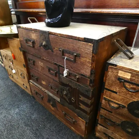 JAPANESE WOODEN TANSU CHEST - 5-DRAWER / 1 CUPBOARD 640 X 370 X 680MM