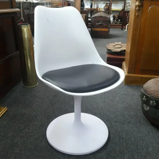 EERO SAARINEN STYE TULIP CHAIR H.820mm