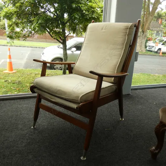 DON TELEVUE STYLE ARMCHAIR