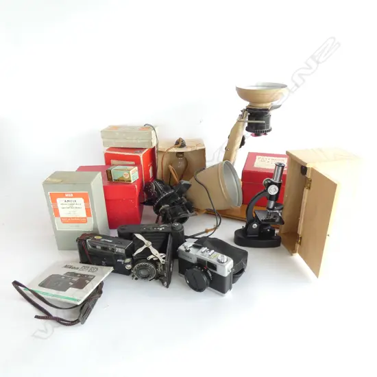 BOX LOT VINTAGE FILM DEVELOPING EQUIPTMENT