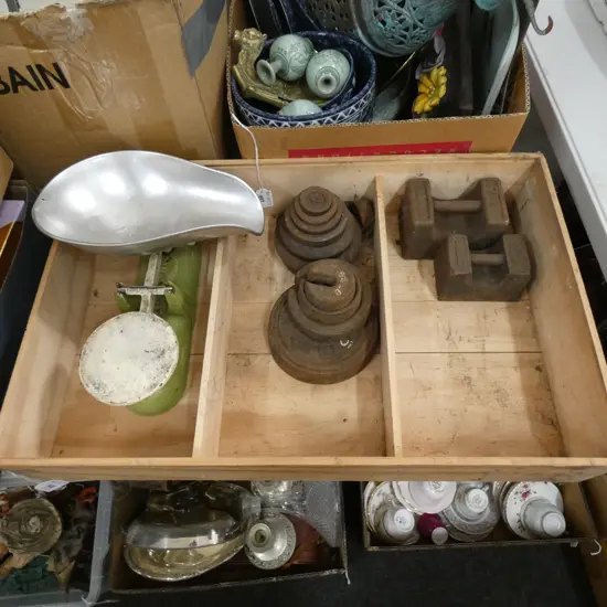 BOX LOT SCALES & WEIGHTS