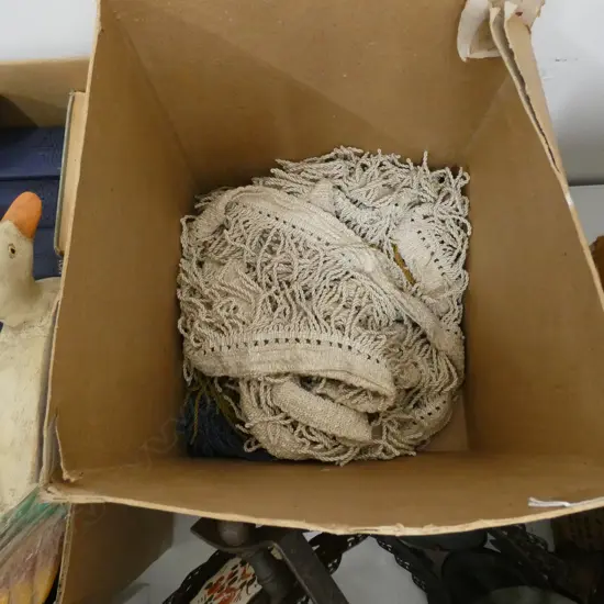 10 LARGE BALL TASSELS + 10 M OF SILKY FRINGING