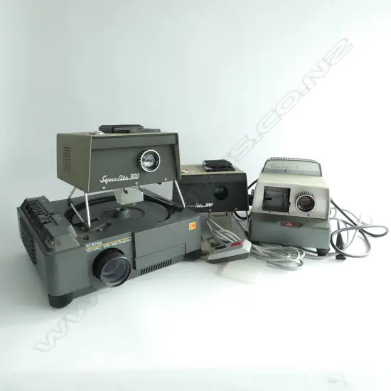 BOX LOT ASST. PROJECTORS + KODAK SLIDE PROJECTOR