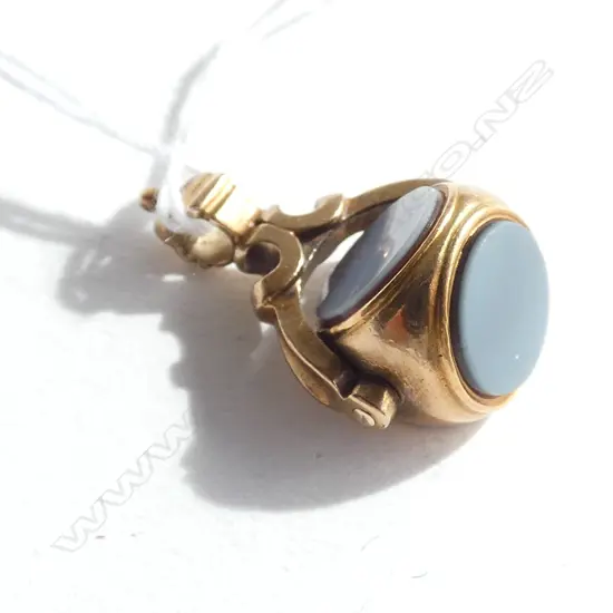 (19717) VICT. ROLLED GOLD SWIVEL TRIPLE PANEL FOB