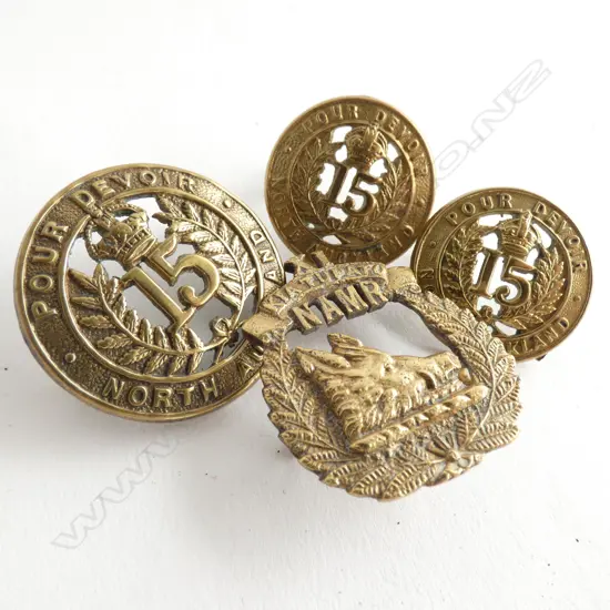 4 NZ WWI BADGES; 15th NORTH AUCKLAND CAP BADGE & PR COLLAR BADGES + NORTH AUCKLAND MOUNTED RIFLES