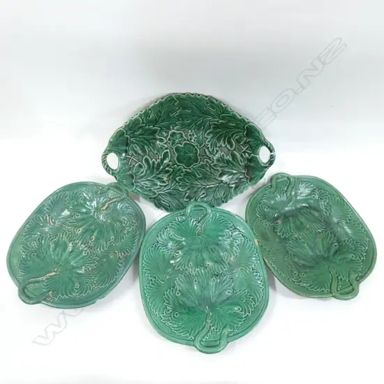 4 ASST GREEN MAJOLICA OVAL PLATES WITH HANDLES - SOME CHIPS LONGEST L. 310MM