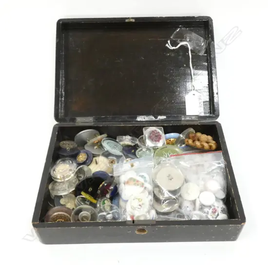 ORIENTAL ENAMEL BOX OF BUTTONS INCL COMPOSITE BUTTONS 