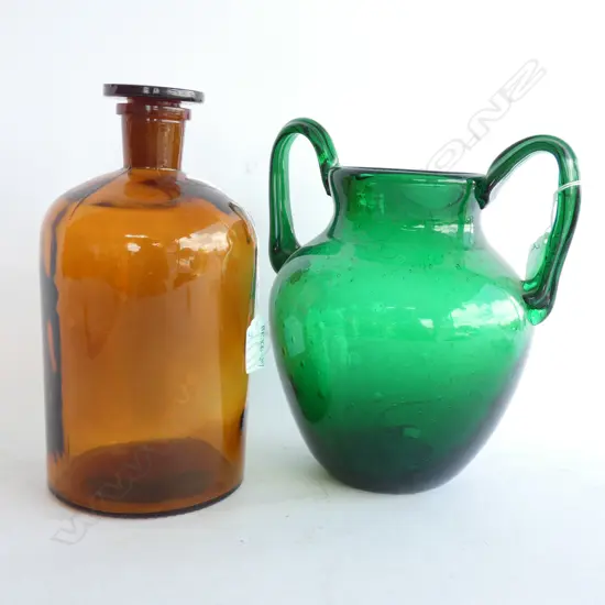 LG AMBER BOTTLE WITH STOPPER & GREEN GLASS VASE LARGEST H. 265MM