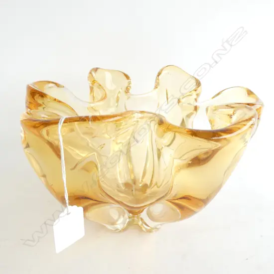 STUDIO ART GLASS BOWL 240 X 165mm