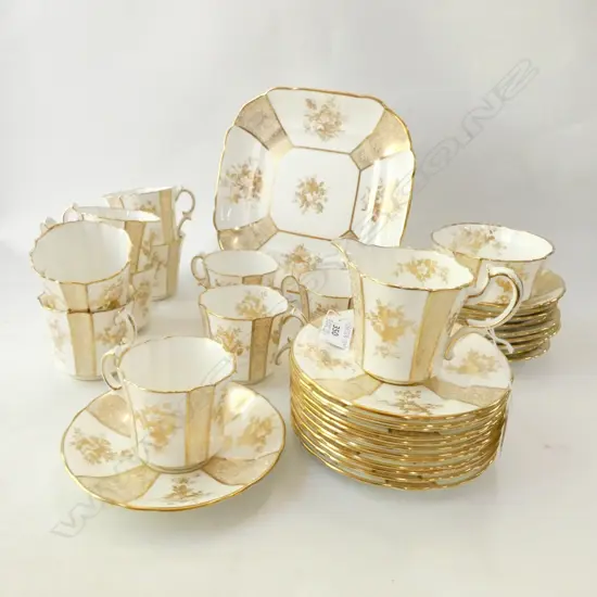HAMMERSLEY GOLD PATTERN TEA SET; 35PC....
