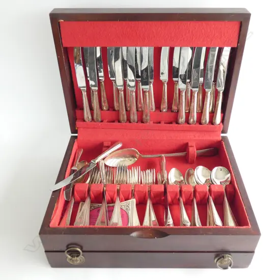 CANTEEN OF  H WILD SHEFFIELD 12 PLACE CUTLERY