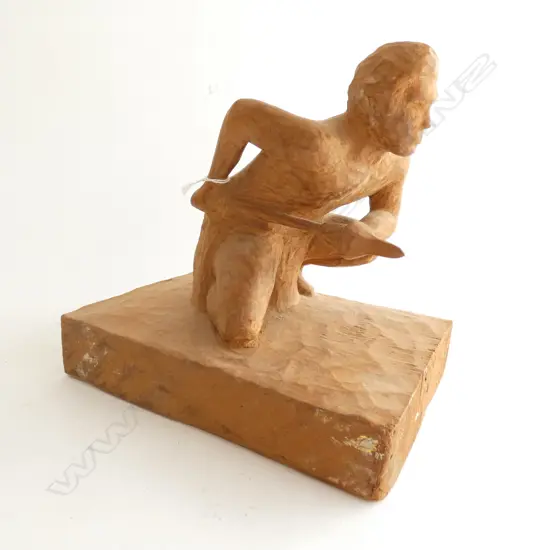 CARVED WOODEN MAORI WARRIOR...