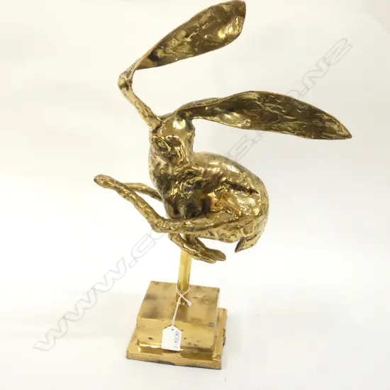 STYLISH POLISHED BRONZE 'SURPRISED' HARE ON STAND