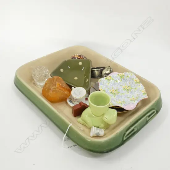 GREEN DENBY OVEN DISH (L 340MM)+ CONTENTS INCL. CROWN LYNN EGG CUP / SHELLEY / KAURIE NUGGET ETC.