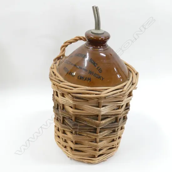 LG GALLON STONEWARE CROCK WITH WICKER BASKET COVER H. 420MM