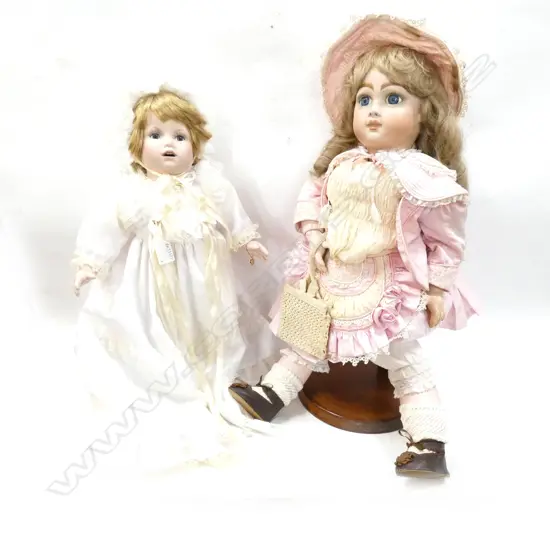 2 DOLLS ON STANDS; PINK VICTORIAN GIRL & WHITE DRESS BABY H.630mm