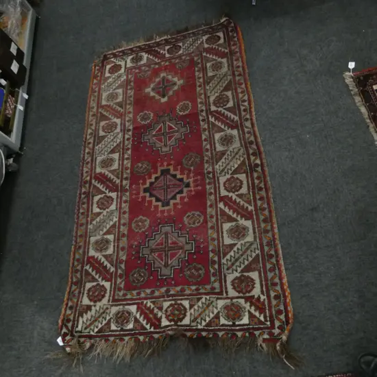 HAND WOVEN PERSIAN RUG - SOME WEAR UNDERNEATH - 900 X 1640MM