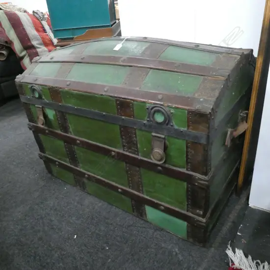 STEAMER TRUNK...