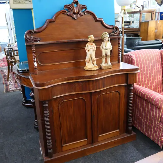 VICTORIAN MAHOGANY CHIFFONIER