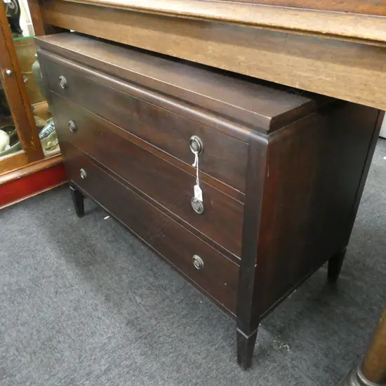 MAHAGONY 3 DRAWER CHEST - SOME DAMAGE TO TOP  W.920MM