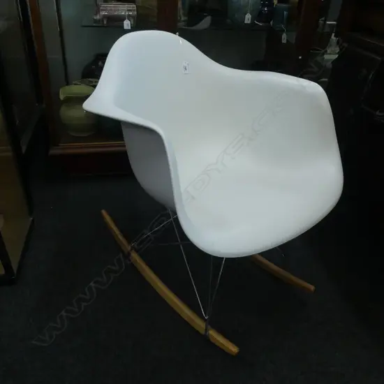EAMES STYLE ROCKER