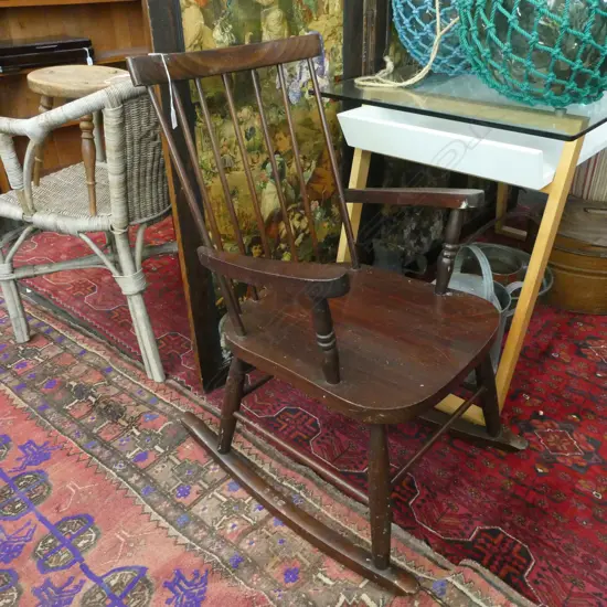 ROCKING CHAIR