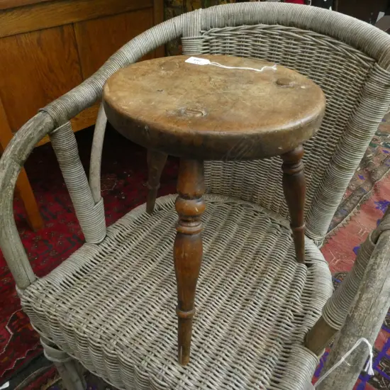 RUSTIC WOODEN 3 LEGGED MILKING STOOL DIA 280MM