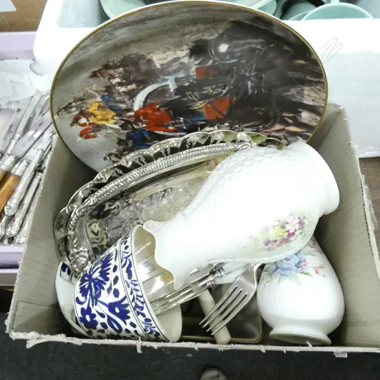 BOX LOT 6 MOP FRUIT KNIVES + 2 FORKS, IRISH CHINA, EP ETC