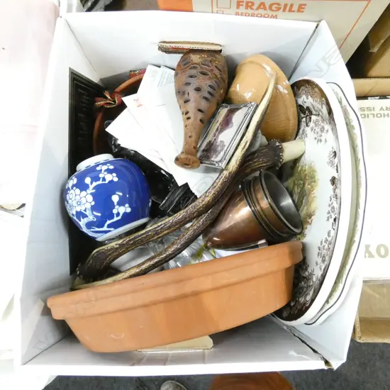 BOX MISC POTTERY / TERRACOTTA ETC. 