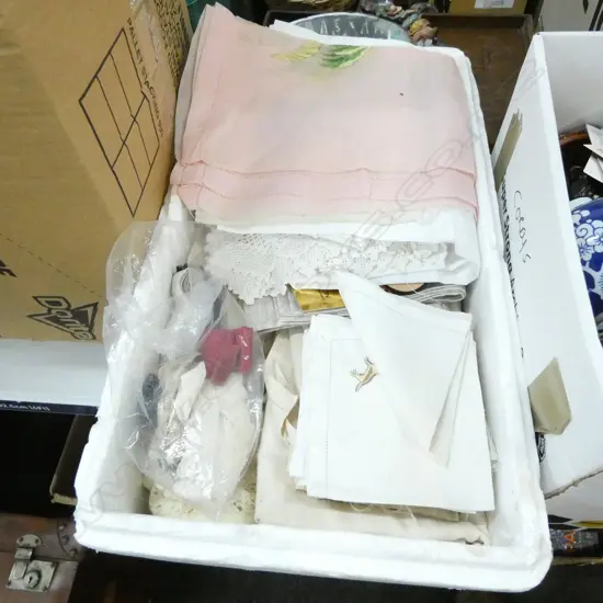 BOX LOT OLD LINEN & SEWING ITEMS 