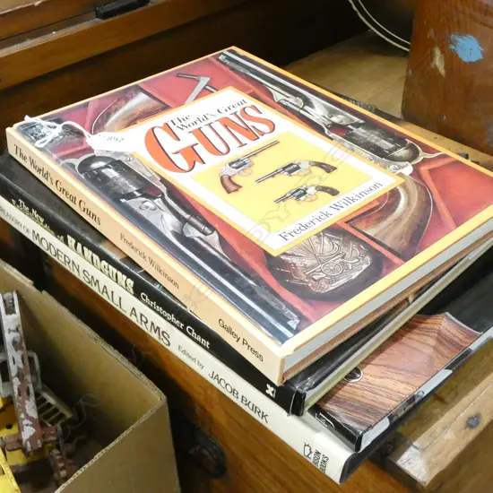 4 x BOOKS ON HAND GUNS