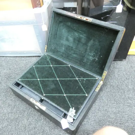 VINTAGE LEATHER TOOLED WRITING BOX 380 X 260 X140