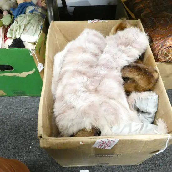 BOX LOT ASST FUR STOLES & CAPES