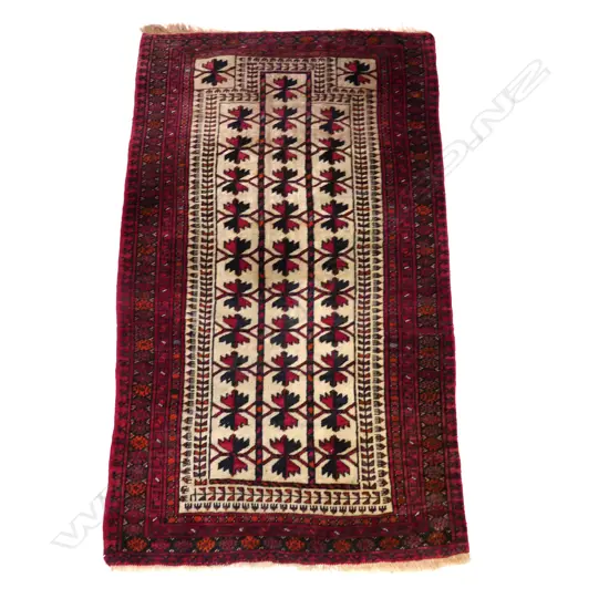 HANDWOVEN ALL WOOL RUG 1530 X 900MM
