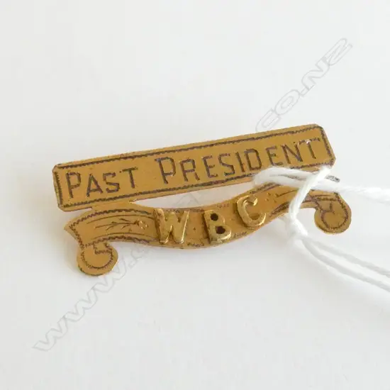 9CT GOLD 2.76gm 'PAST PRESIDENT' AWARD