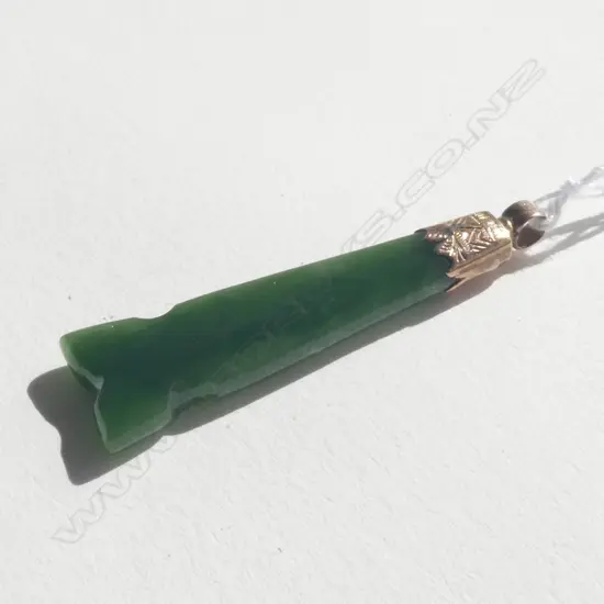 (19750) POUNAMU & 9ct PENDANT C1900