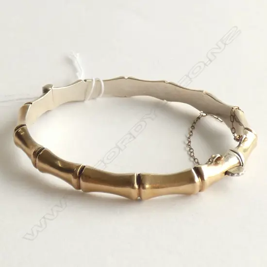 (19903) ROLLED GOLD ON SILVER SNAP BANGLE 