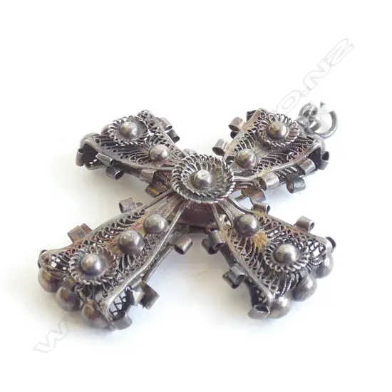 STG SILVER FILIGREE VICTORIA CROSS PENDANT 40 X 50MM