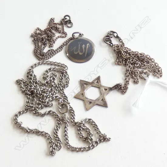 2 NECKLACES & PENDANTS (1 STAR OF DAVID) + 1 CHAIN