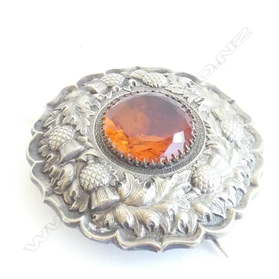 LARGE BROOCH - SILVER PLATE +  CITRINE COLOURED CENTRE STONE - DIA 80MM