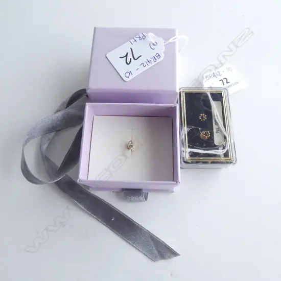 PR 9CT GOLD & GARNET STUDS & 1 ONLY DIAMOND STUD EARRING