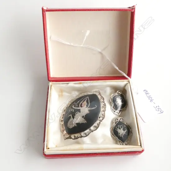 THAI SILVER BROOCH & EARRINGS - IN BOX 