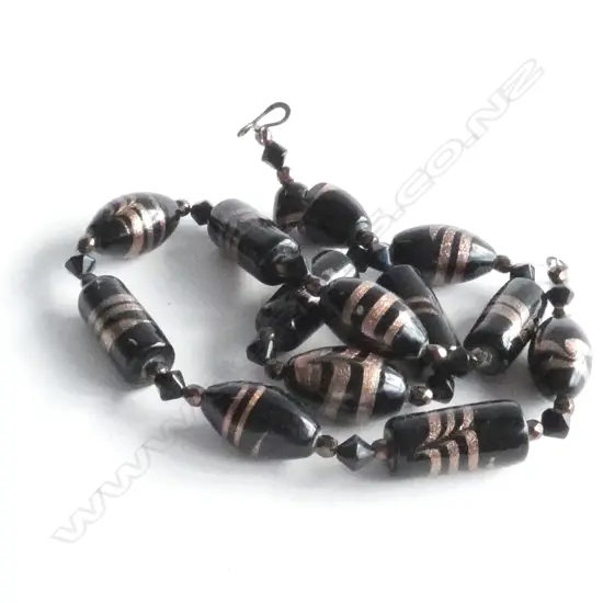 VINTAGE VENETIAN BLACK GLASS GOLD FLECKED BEAD NECKLACE