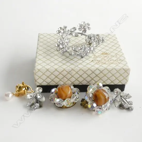 RHINESTONE BROOCH & CLIP EARRINGS / STONE & GLASS EARRINGS + FAUX PEAR BROOCH