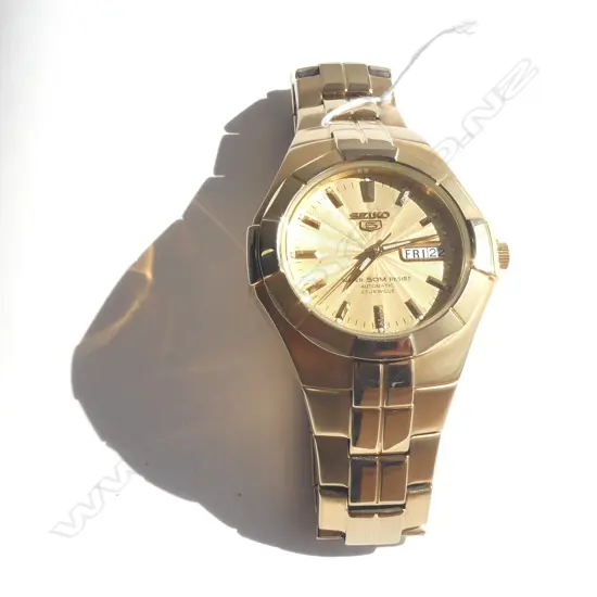SEIKO AUTO GENTS GILT WRISTWATCH AS NEW