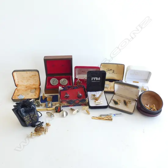 LG BAG GOOD ASSORTMENT CUFFLINKS & TIE PINS - MOSTLY BOXED 
