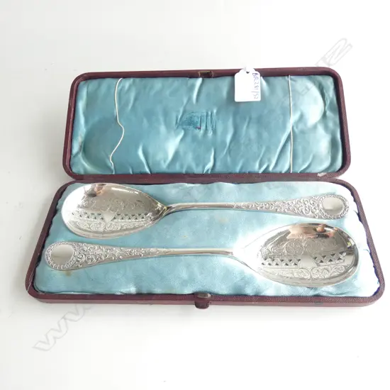 PR SILVER PLATE BERRY SIFTING SPOONS, CASED