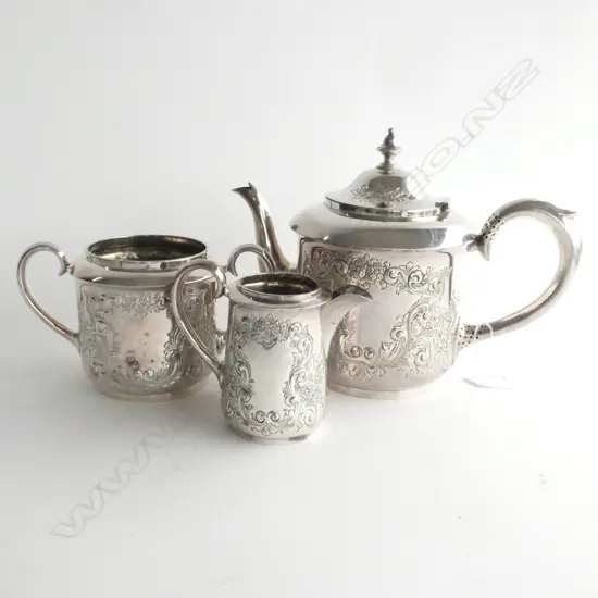 3 PC SILVER PLATE TEA SERVICE; TEAPOT / JUG & SUGAR BOWL 